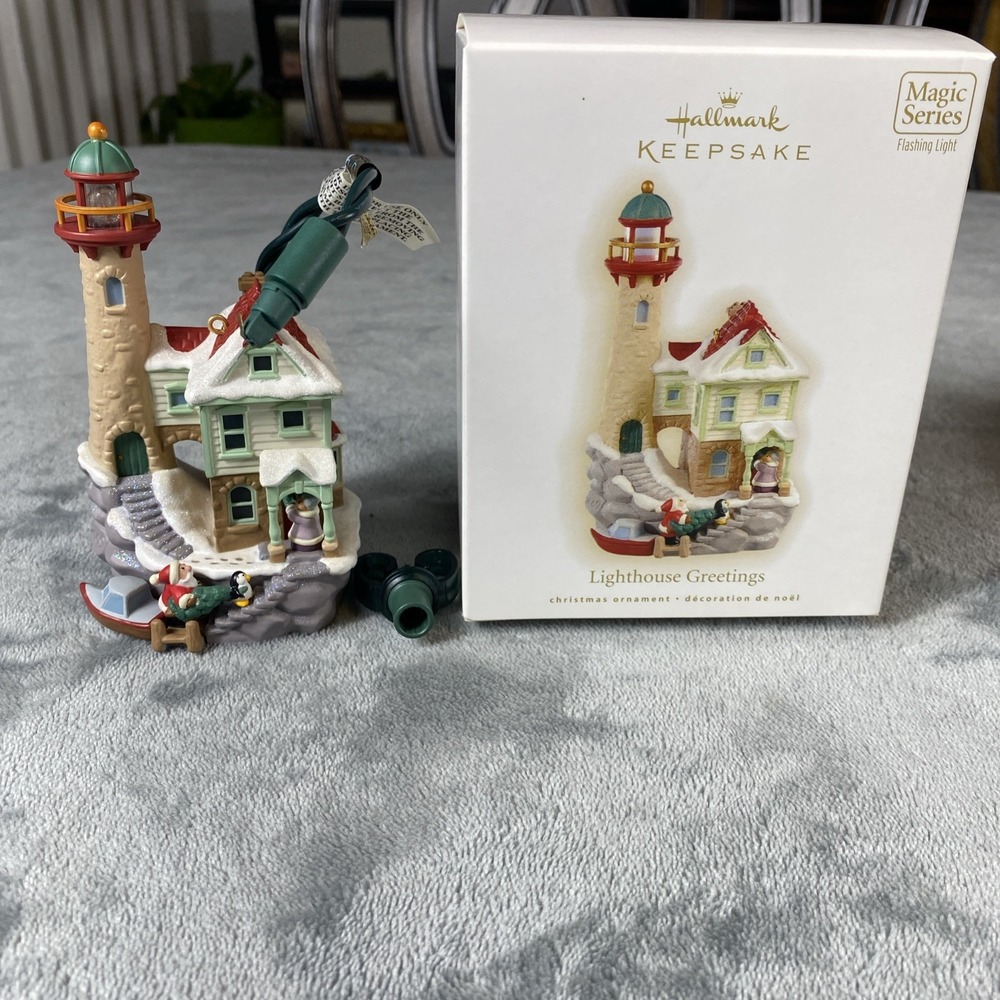 Hallmark Keepsake LIGHTHOUSE GREETINGS 2009 Christmas Ornament Magic 13th Series